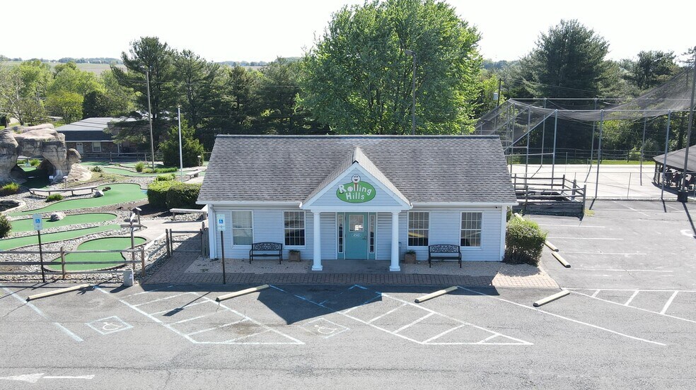 4565 Spring Hill Dr, Schnecksville, PA à vendre - Photo de l’immeuble – Image 3 sur 24