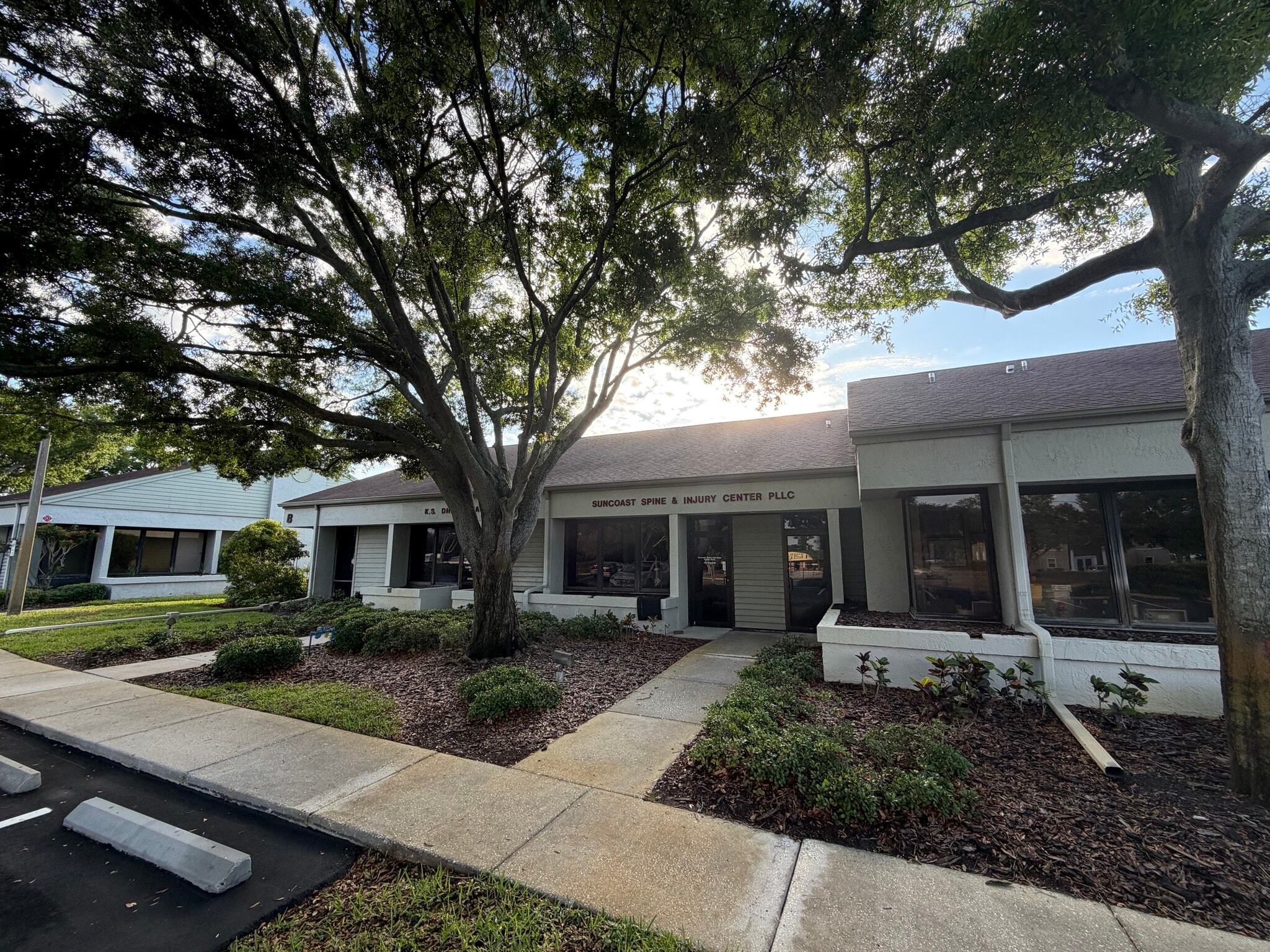 1831 N Belcher Rd, Clearwater, FL à louer Photo principale– Image 1 sur 7