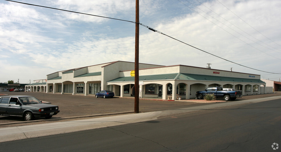 11125-11169 W Alabama Ave, Youngtown, AZ à louer - Photo de l’immeuble – Image 3 sur 4