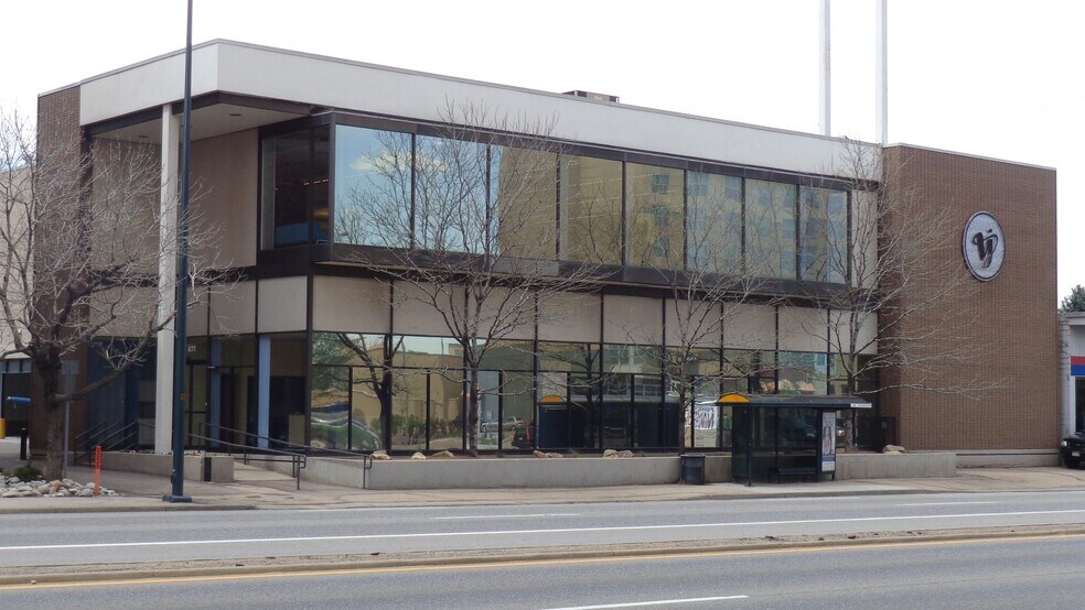 677 S Colorado Blvd, Denver, CO à vendre - Photo principale – Image 1 sur 14
