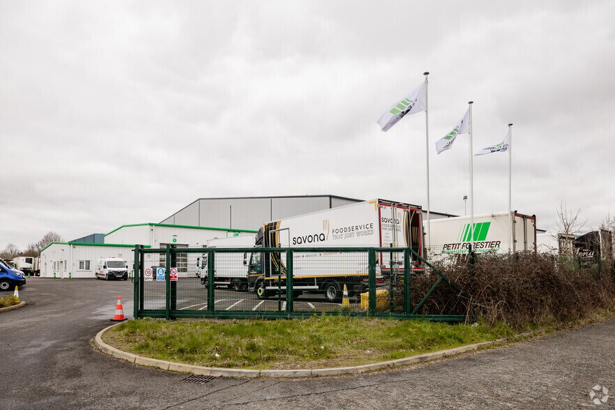 Charbridge Way, Bicester à louer - Photo de l’immeuble – Image 2 sur 4