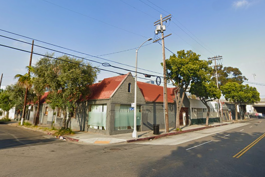 831 Venice Blvd, Los Angeles, CA à louer - Photo de l’immeuble – Image 1 sur 19