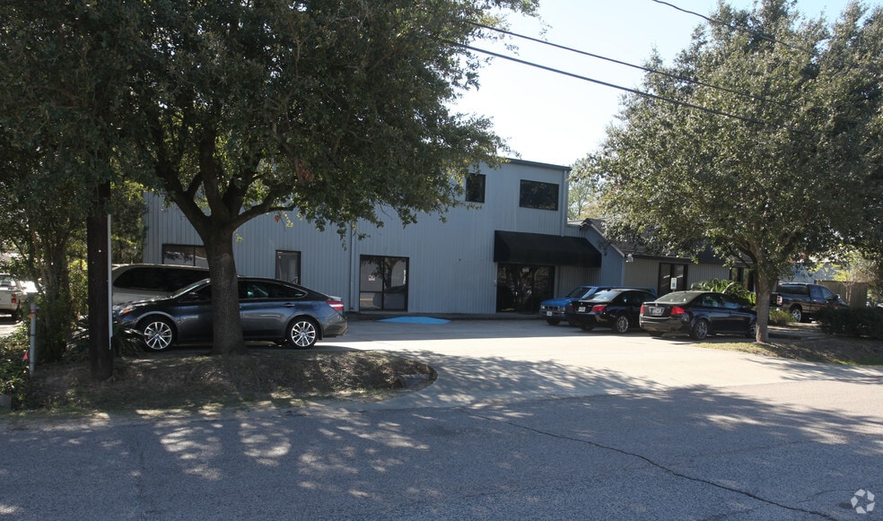949 Wakefield Dr, Houston, TX à vendre - Photo principale – Image 1 sur 10