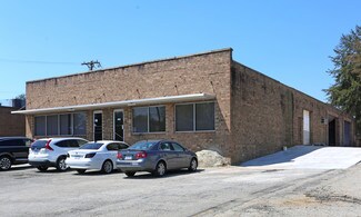 Plus de détails pour 112 S Walnut Cir, Greensboro, NC - Industriel/Logistique à vendre