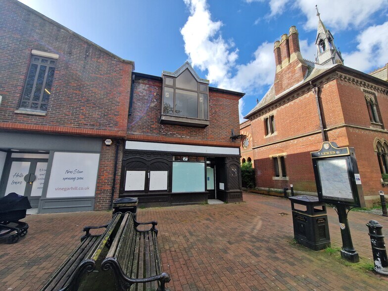 8 High St, Lewes à louer - Photo de l’immeuble – Image 2 sur 9