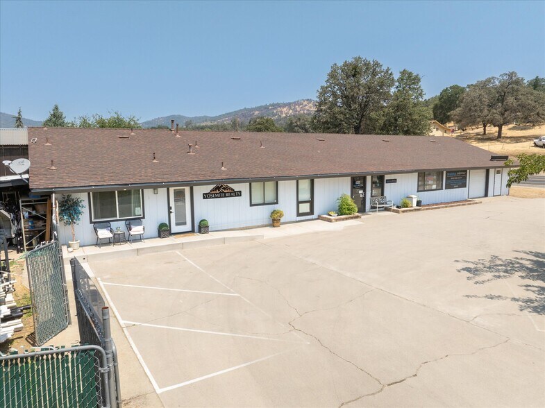 5255 CA-49, Mariposa, CA à vendre - Photo principale – Image 1 sur 28