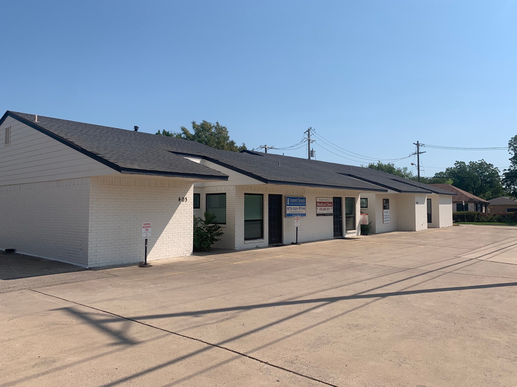 403 W Main St, Lewisville, TX à louer Photo de l’immeuble– Image 1 sur 15