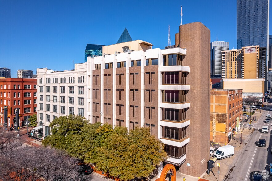 208 N Market St, Dallas, TX à louer - Photo de l’immeuble – Image 2 sur 15