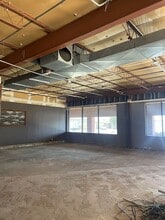 4555 E University Blvd, Odessa, TX à louer Photo intérieure– Image 2 sur 3