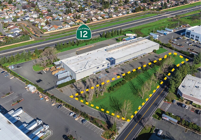 2300 N Watney Way, Fairfield, CA à vendre - Photo de l’immeuble – Image 3 sur 6