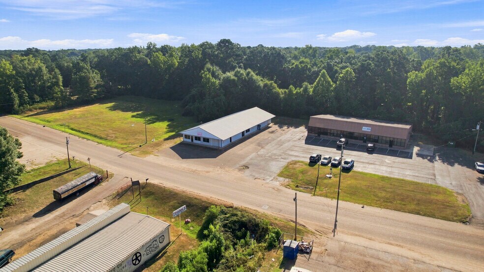 903 S Locust St, Mccomb, MS à vendre - Photo de l’immeuble – Image 3 sur 22