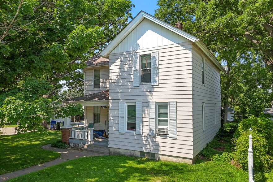 1424 N Sturdevant St, Davenport, IA à vendre - Photo principale – Image 1 sur 1