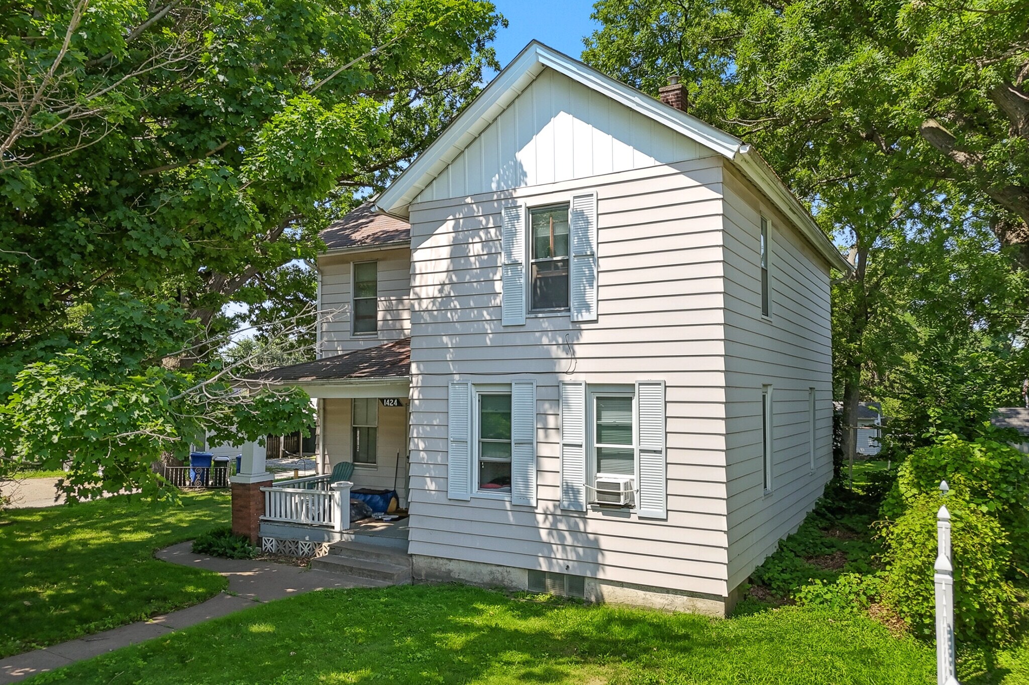 1424 N Sturdevant St, Davenport, IA à vendre Photo principale– Image 1 sur 2