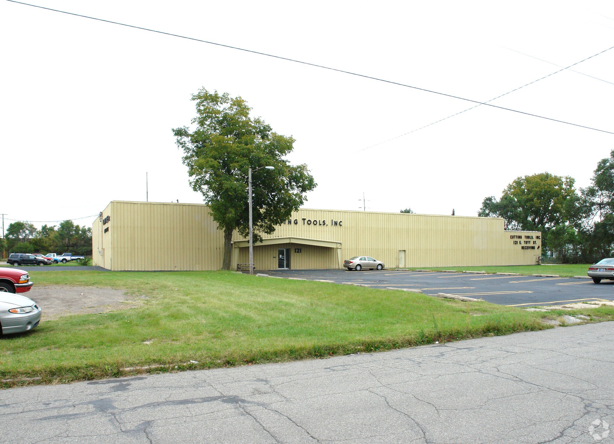 121 E Tutt St, South Bend, IN à louer Photo de l’immeuble– Image 1 sur 16