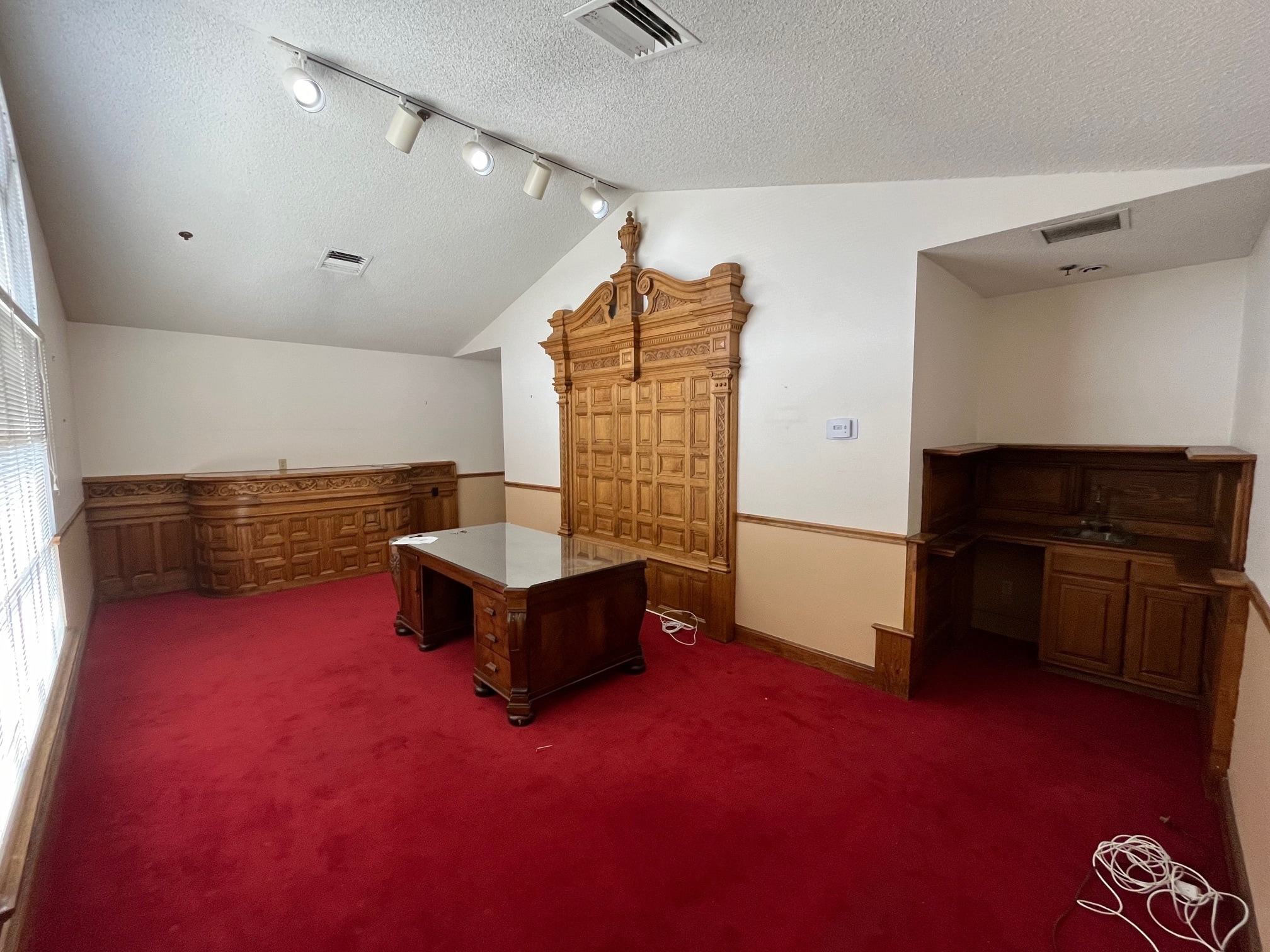 18411 Crenshaw Blvd, Torrance, CA à louer Photo intérieure– Image 1 sur 3