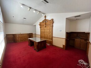 18411 Crenshaw Blvd, Torrance, CA à louer Photo intérieure– Image 1 sur 3