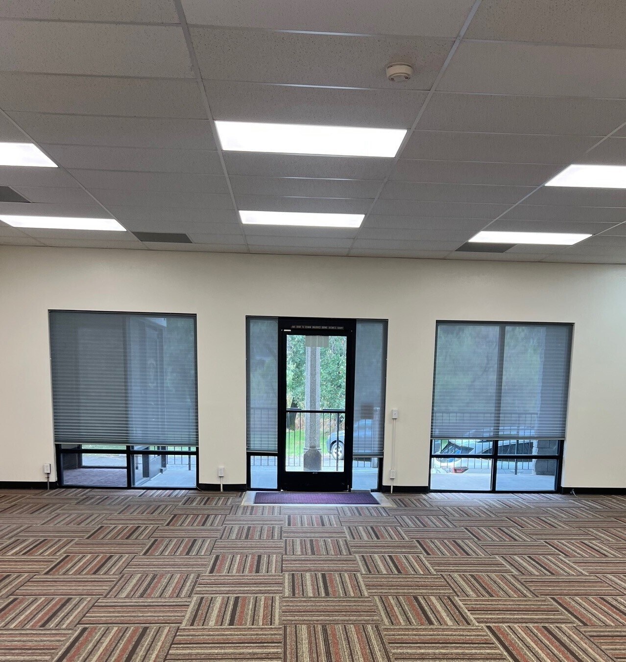 2215 Rippey rd, Penryn, CA à louer Photo principale– Image 1 sur 5