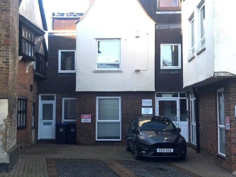 North St, Dorking à louer - Photo de l’immeuble – Image 1 sur 1