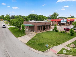 Plus de détails pour 300 Fox Ave, Lewisville, TX - Local commercial à vendre