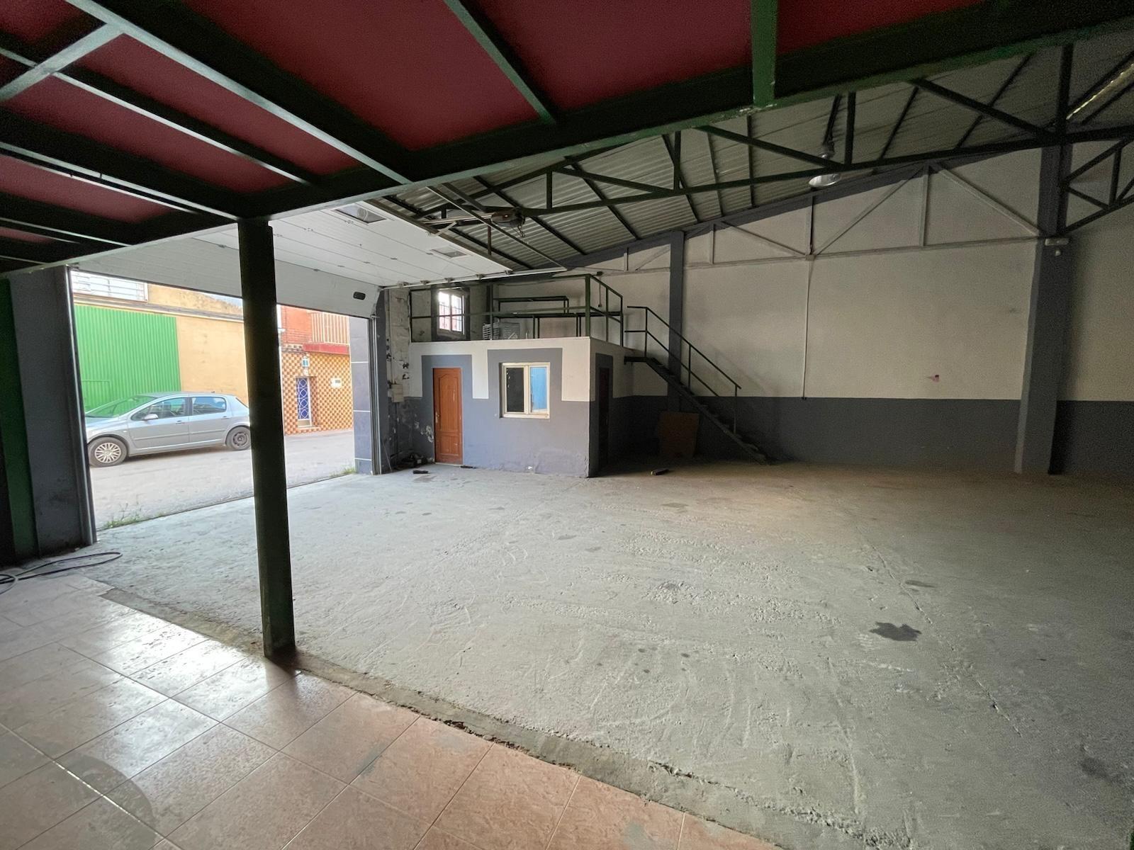 Industriel/Logistique dans Cáceres, Cáceres à vendre Photo principale– Image 1 sur 7