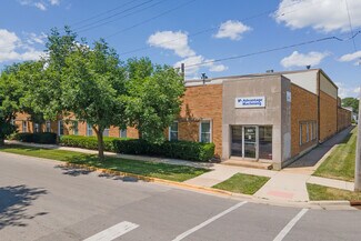 Plus de détails pour 601 W New York St, Aurora, IL - Industriel/Logistique à louer