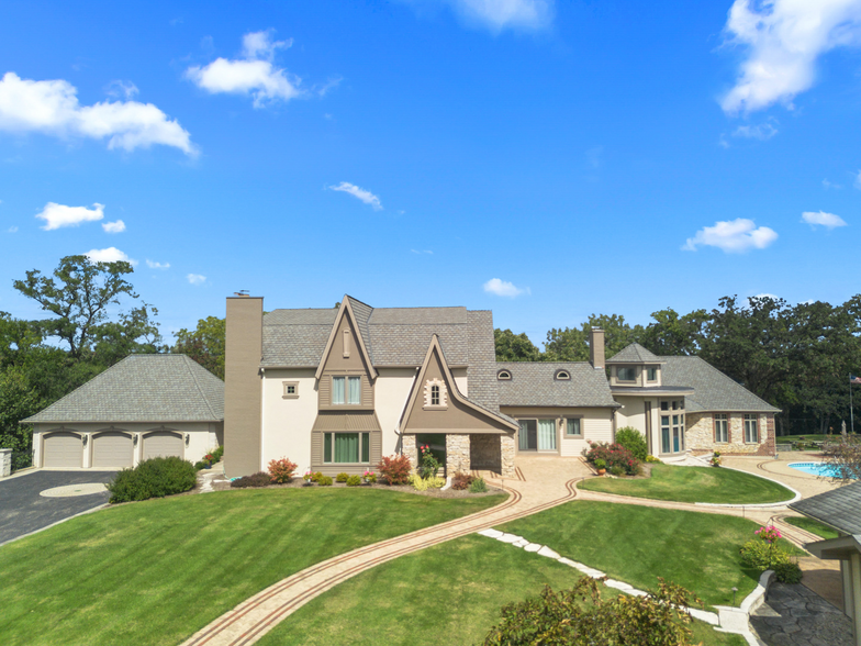 8508 Il Route 120, Woodstock, IL à vendre - Photo de l’immeuble – Image 2 sur 49