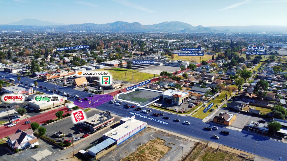 303 W Foothill Blvd & Willow Ave, Rialto, CA à louer - Photo de l’immeuble – Image 1 sur 8