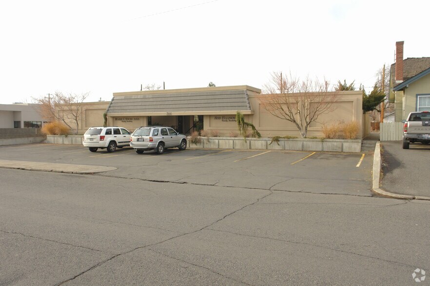 314 S 12th Ave, Yakima, WA à louer - Photo de l’immeuble – Image 2 sur 6