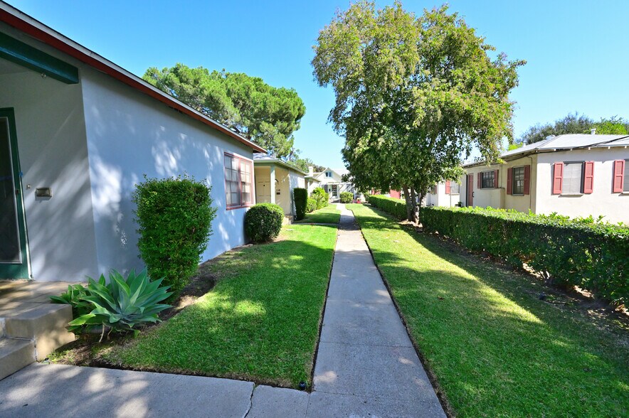 526 N Madison Ave, Pasadena, CA à vendre - Photo de l’immeuble – Image 2 sur 22
