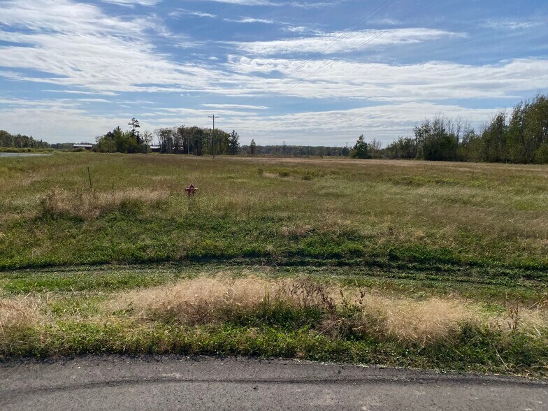 39872 Highway 47, Isle, MN à vendre - Photo de l’immeuble – Image 3 sur 5
