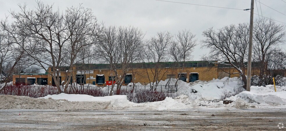 80 Bradford St, Barrie, ON à louer - Photo de l’immeuble – Image 3 sur 4