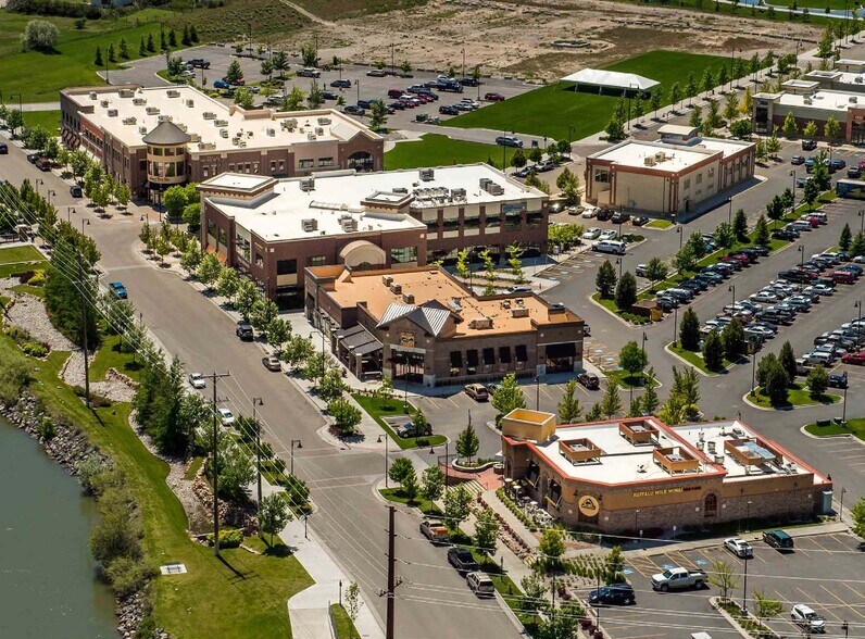 901 Pier View Dr, Idaho Falls, ID à louer - Photo de l’immeuble – Image 3 sur 8