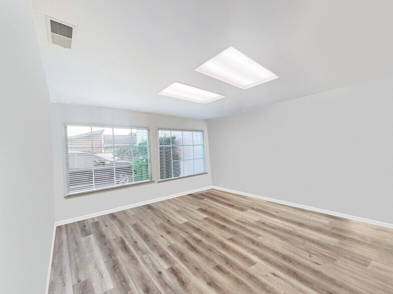 901 Manhattan Beach Blvd, Manhattan Beach, CA à vendre - Photo de l’immeuble – Image 3 sur 9