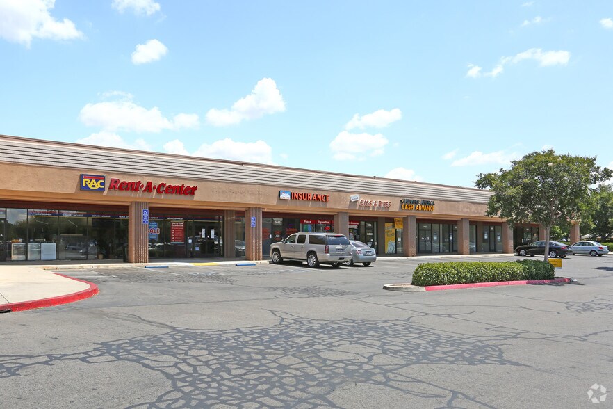 1424-1550 N Ben Maddox Way, Visalia, CA à louer - Photo de l’immeuble – Image 2 sur 7