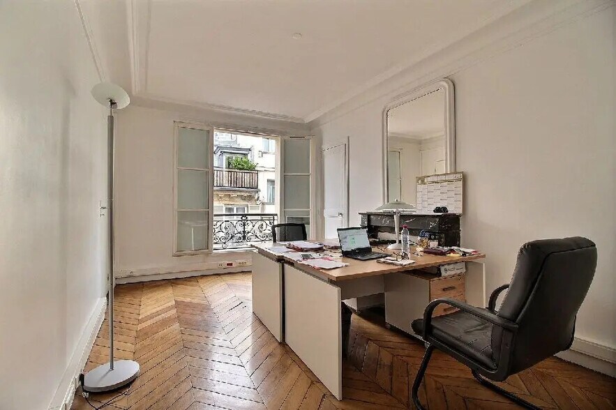 Bureau dans Paris à louer - Photo de l’immeuble – Image 2 sur 5