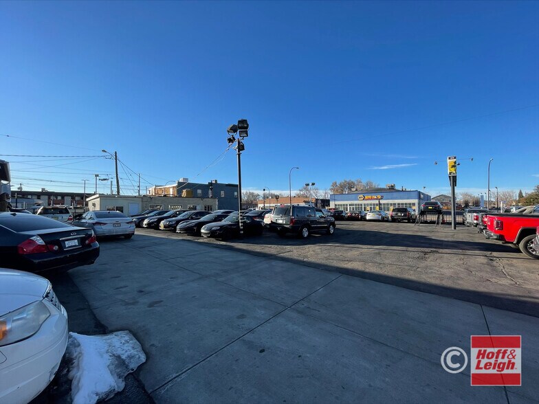 5522 W Colfax Ave, Lakewood, CO à vendre - Photo de l’immeuble – Image 2 sur 7