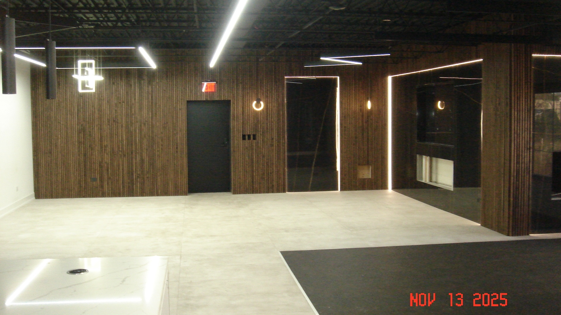 7840-7860 Lehigh Ave, Morton Grove, IL à louer Photo intérieure– Image 1 sur 8