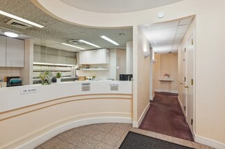 Plus de détails pour 1126 Park Ave, New York, NY - Santé à vendre