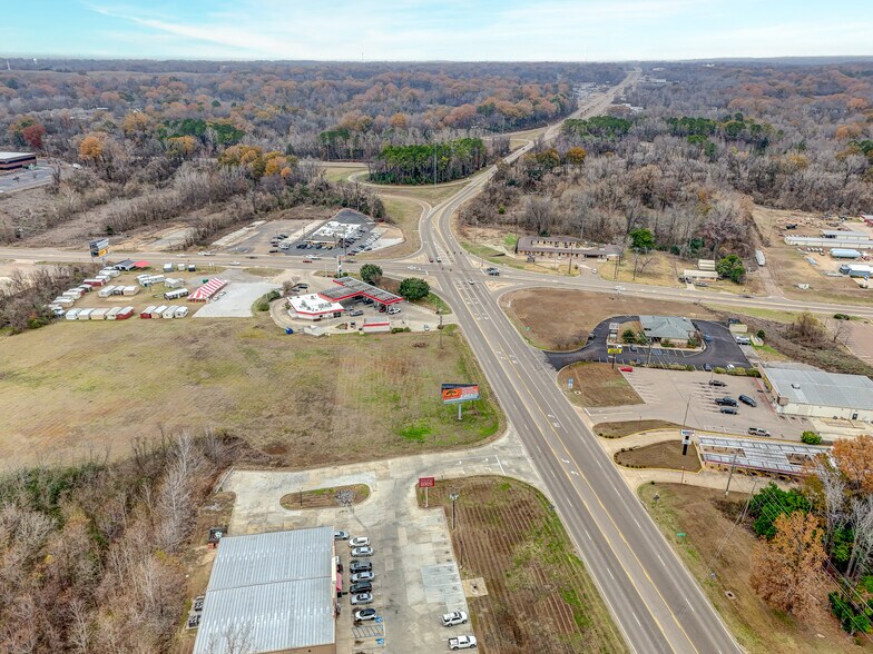 6889 Paxton Rd, Vicksburg, MS à vendre - Photo de l’immeuble – Image 2 sur 51