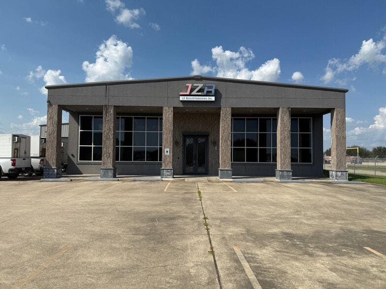 925 Jade Ave, Port Arthur, TX à vendre - Photo de l’immeuble – Image 3 sur 15