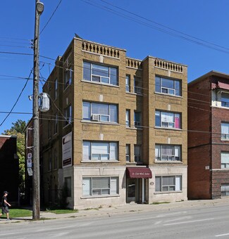 Plus de détails pour 709 Main St E, Hamilton, ON - Logement à vendre