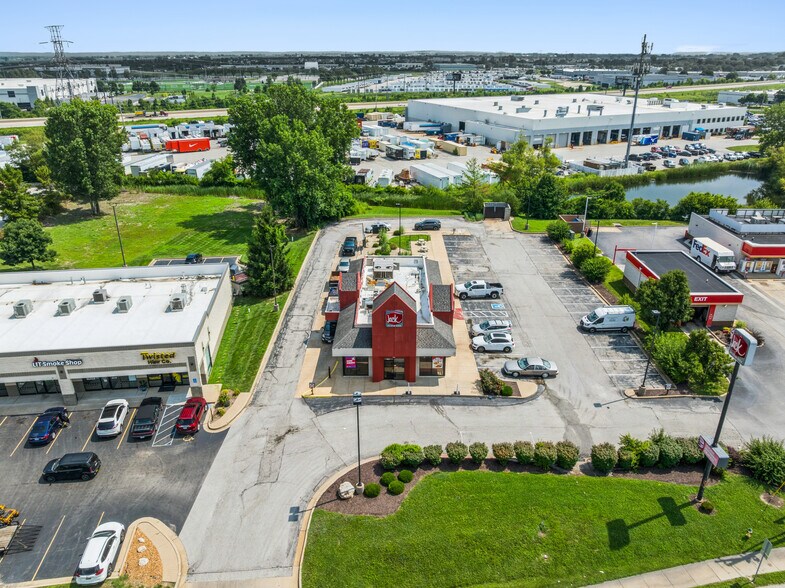 3710 Elm St, Saint Charles, MO à vendre - Photo de l’immeuble – Image 2 sur 6