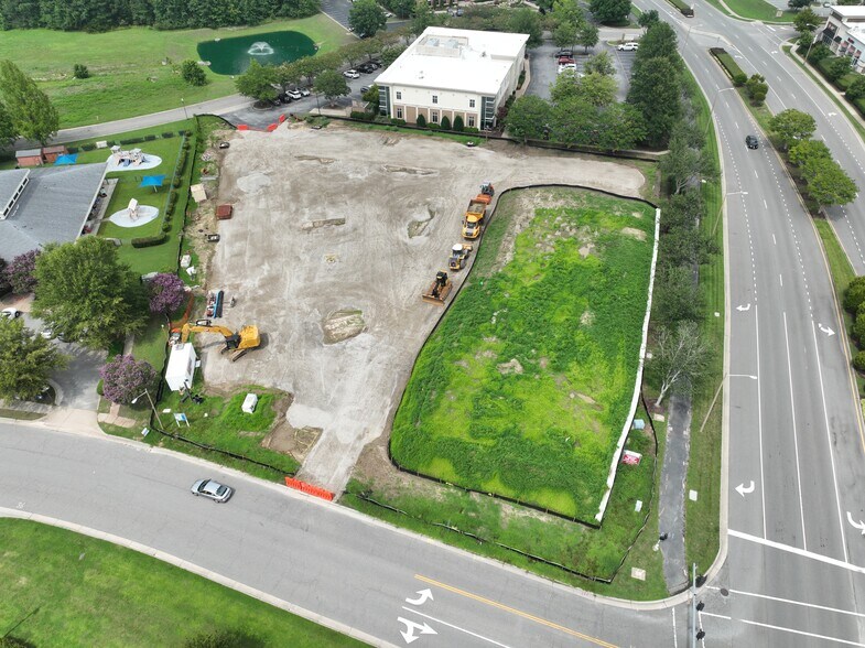 5843 Harbour View Blvd, Suffolk, VA à louer - Photo de la construction – Image 3 sur 9
