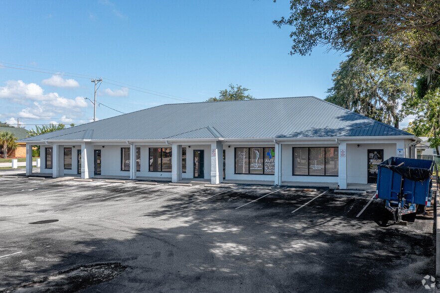 1507 Lakeland Hills Blvd, Lakeland, FL à louer - Photo de l’immeuble – Image 3 sur 21