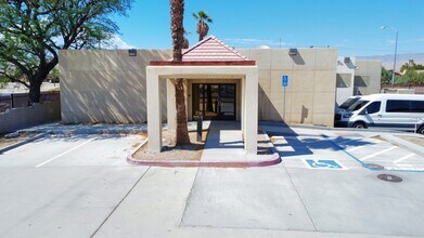 72885 Ramon Rd, Thousand Palms, CA à vendre Photo de l’immeuble– Image 1 sur 3