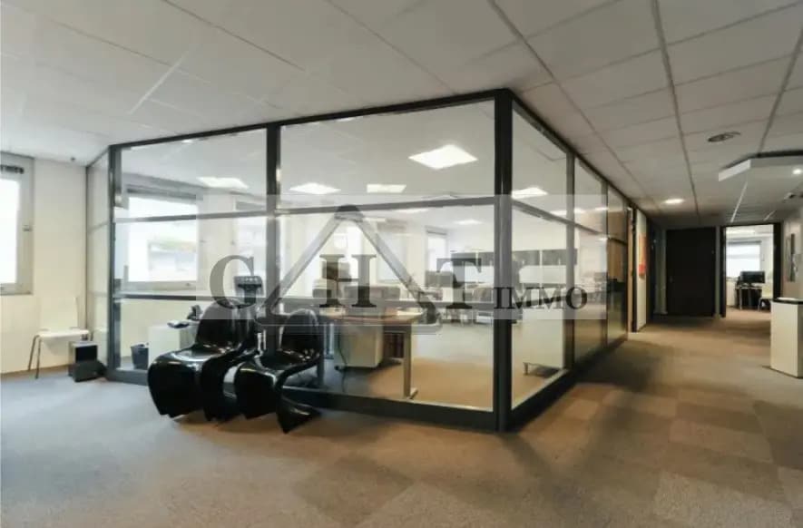 Bureau dans Saint-Maur-des-Fossés à vendre - Photo intérieure – Image 2 sur 9