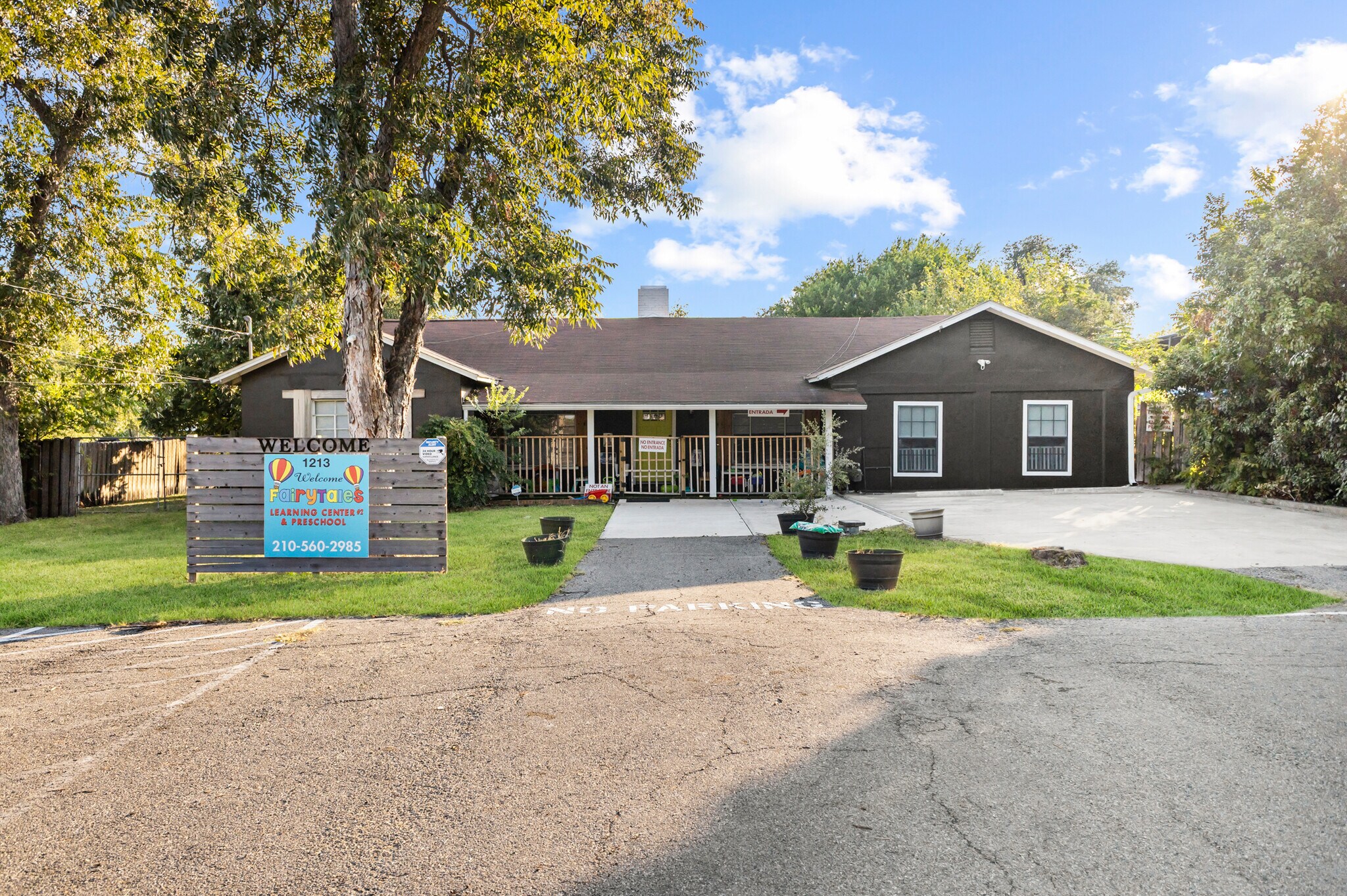 1213 Bandera Rd, San Antonio, TX à vendre Photo de l’immeuble– Image 1 sur 19