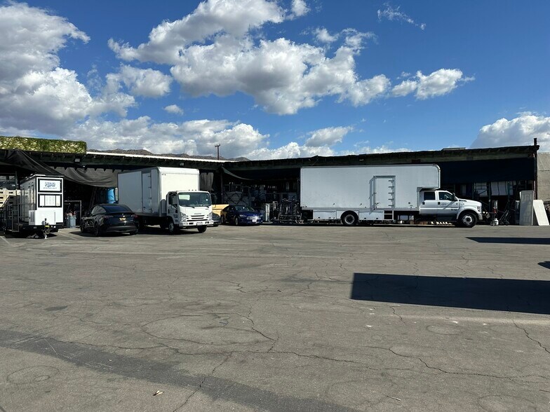 2901-2905 Winona Ave, Burbank, CA à louer - Photo de l’immeuble – Image 2 sur 28