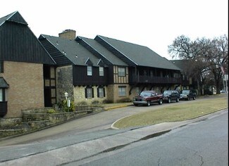 Plus de détails pour 715 Monument Rd, Ponca City, OK - Logement à vendre