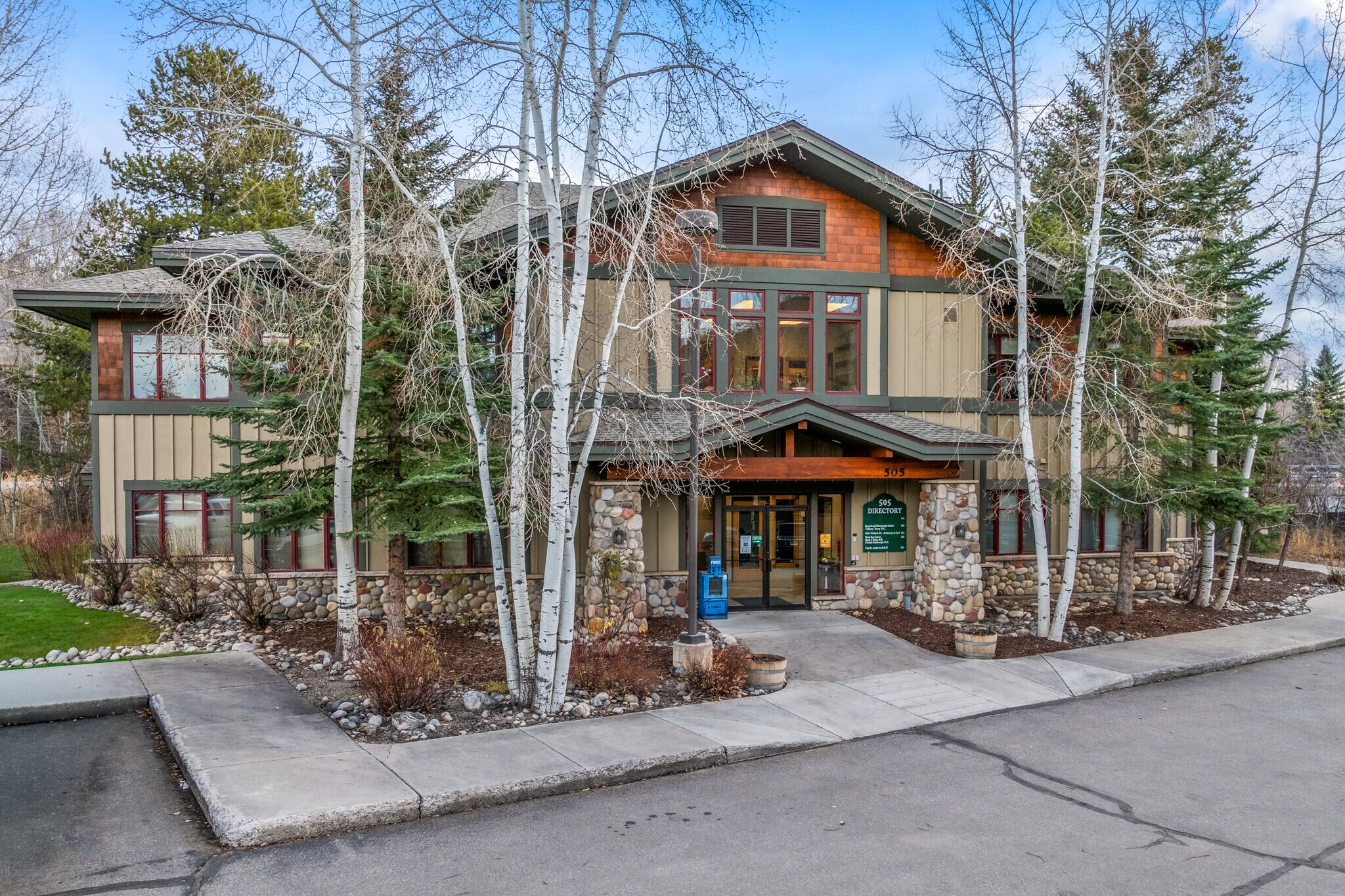 505 Anglers Dr, Steamboat Springs, CO à vendre Photo principale– Image 1 sur 29